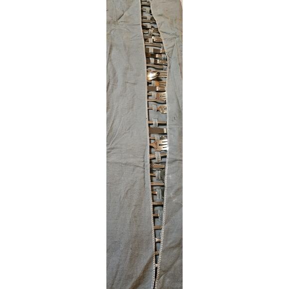 Oneida Complete Set Louisiane Vintage Flatware Set With Original Case MUST SEE - Picture 10 of 16